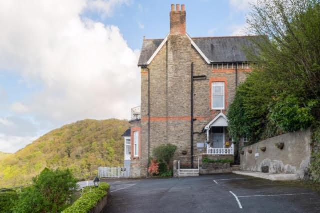 Highcliffe House Bed & Breakfast Lynton Exterior photo